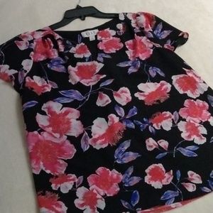 Elle Pullover Floral Blouse